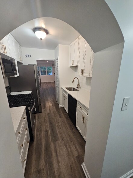 Building Photo - 7724 Normandy Rd