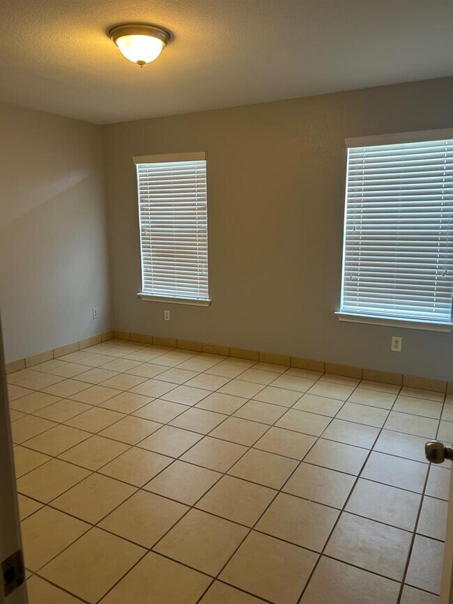 Building Photo - 13033 Jelly Palm Trail