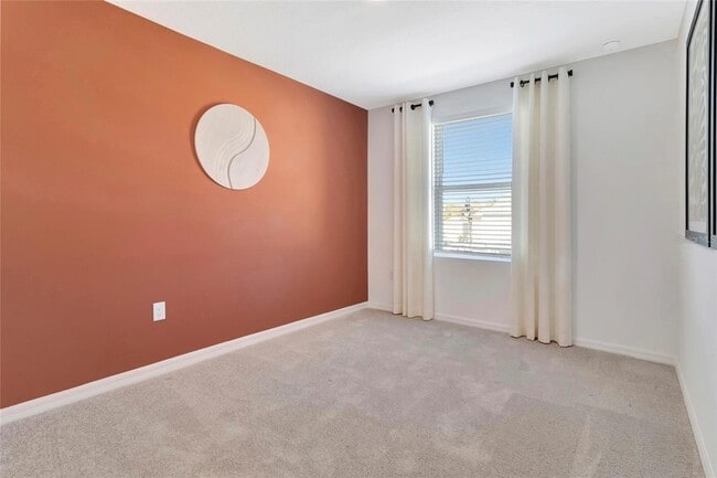 Building Photo - 2596 Penguin Blvd