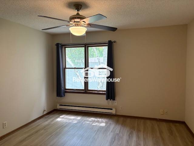 Building Photo - 301 3rd St S