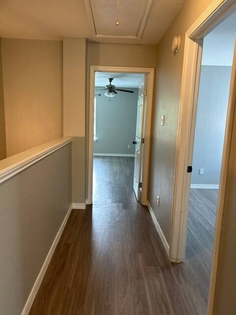 Building Photo - 1112 Christopher Ave