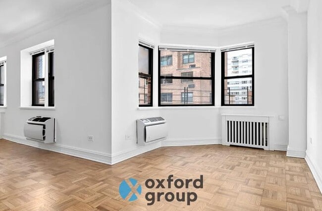 Building Photo - West 55th Street