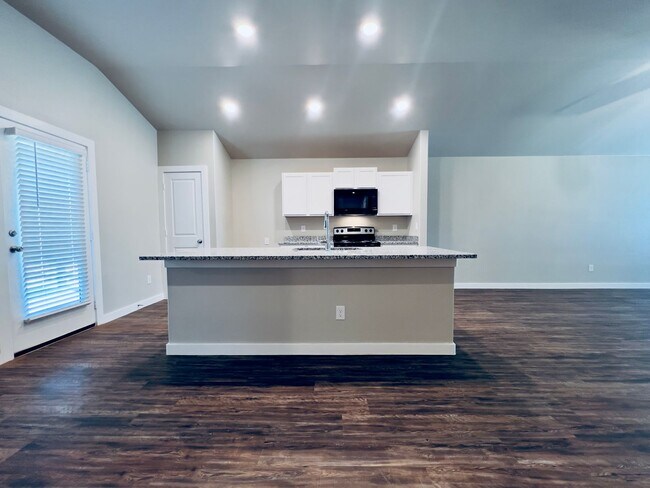 Building Photo - Pre-Leasing for August: Recently Constructed 3/2/2 in Frenship ISD with Turf Backyard