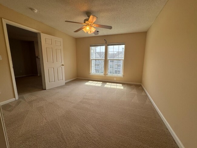 Building Photo - 100 Kensington Blvd