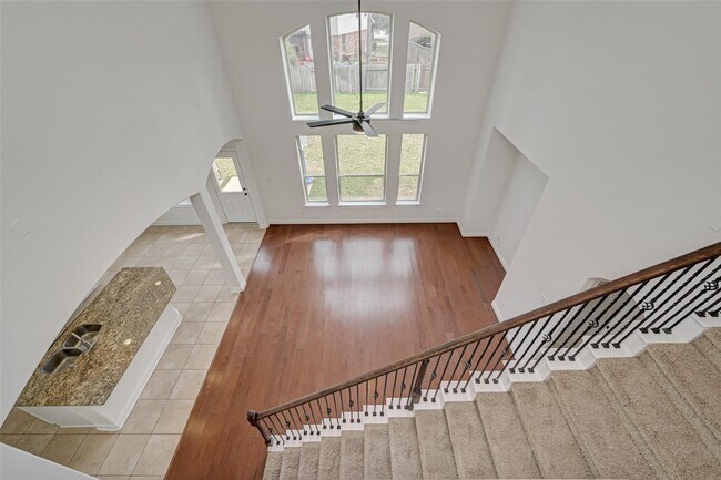 Building Photo - 71 N Rocky Point Cir