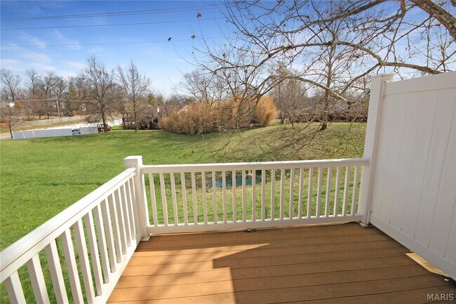 Building Photo - 400 Willott Square Dr