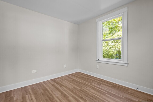 Building Photo - 61 Boys Ave