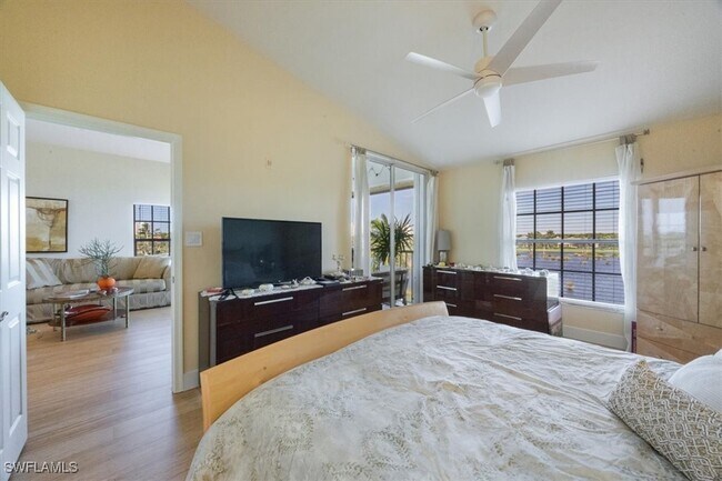 Building Photo - 4130 Bayhead Dr