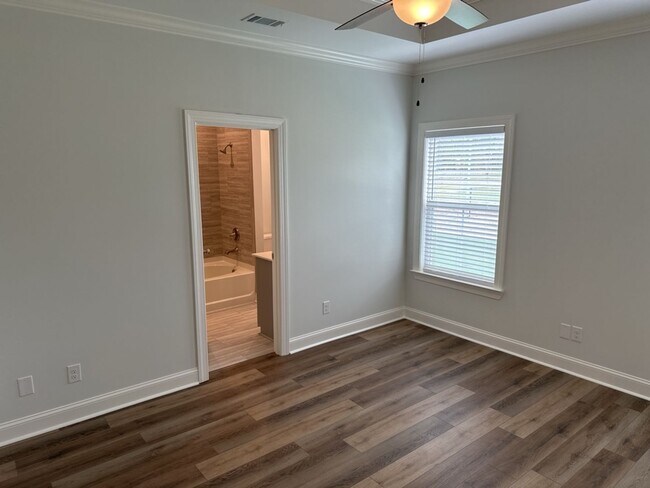 Building Photo - 20 Owens Rd