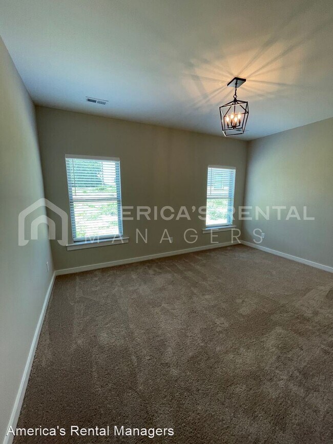 Building Photo - 3 br, 2 bath House - 226 Graham Circle