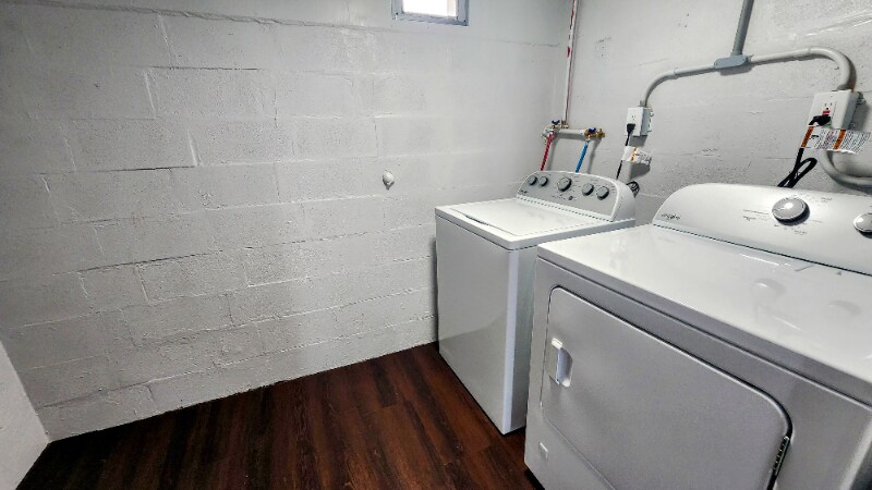 Building Photo - 22556 Lukens Ln