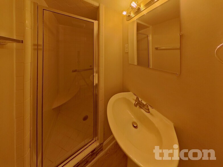 Building Photo - 6638 Brunning Glen Ct