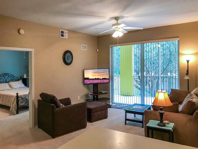 Building Photo - 9005 Colby Dr