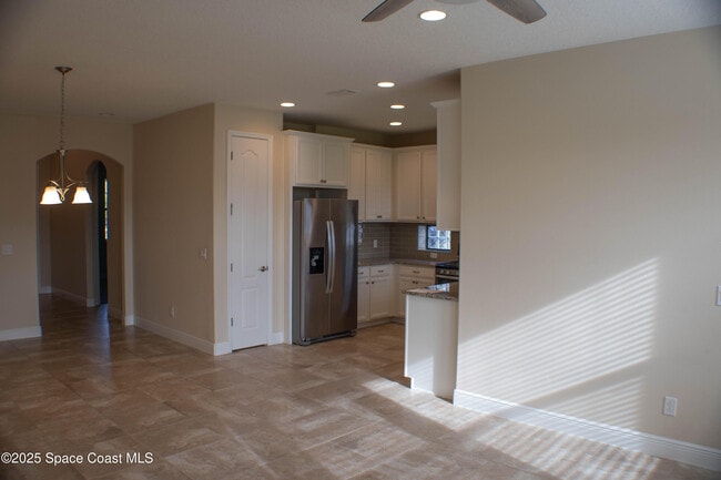 Building Photo - 7518 Bluemink Ln