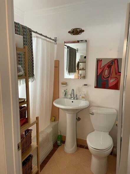 Building Photo - 4024-4028 Los Feliz Blvd