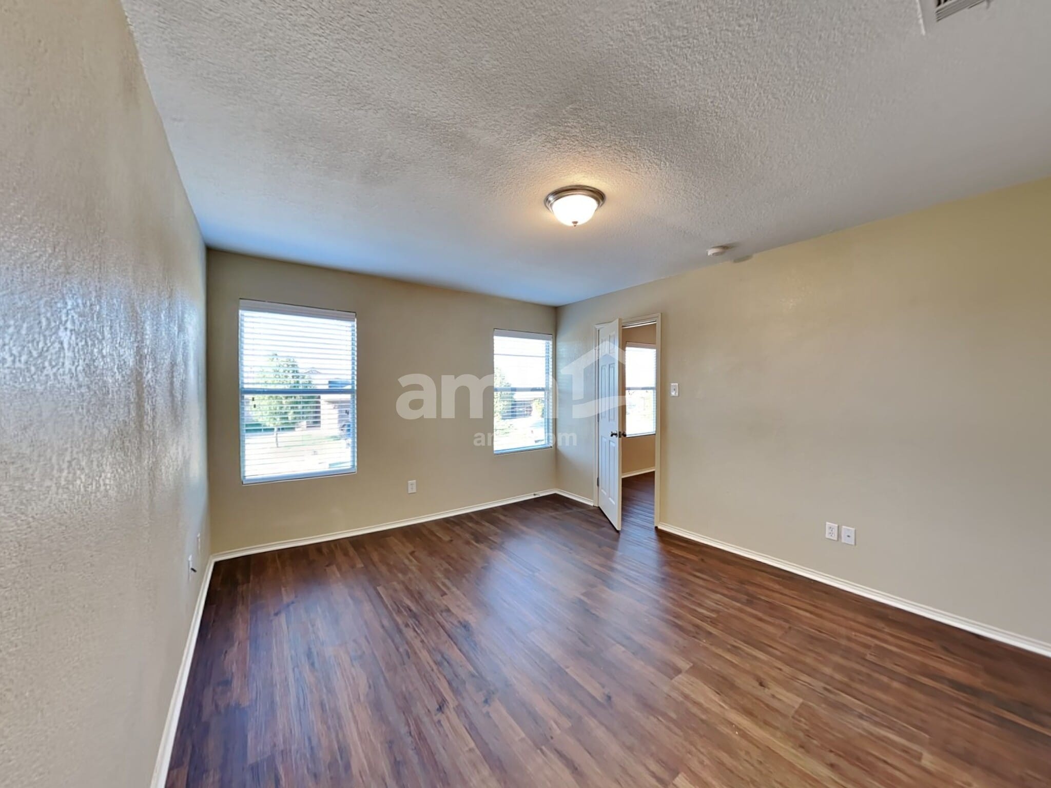 Building Photo - 9829 Sparrow Hawk Ln