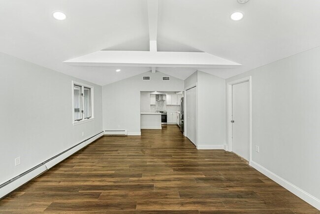 Building Photo - 57 Sloane Dr