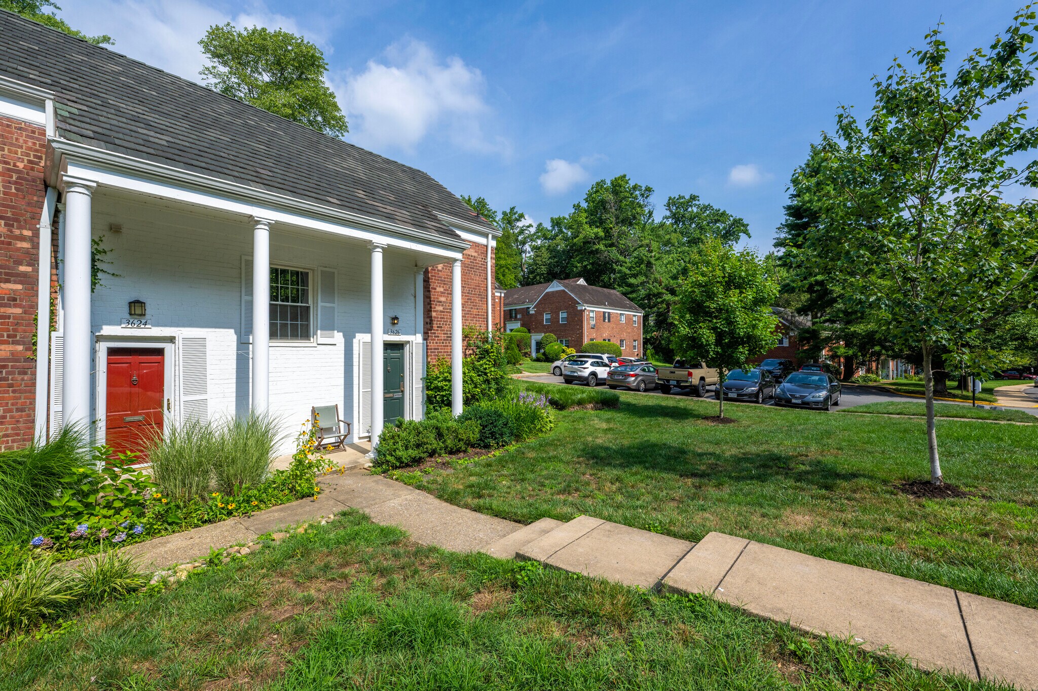 Building Photo - 3624 Valley Dr