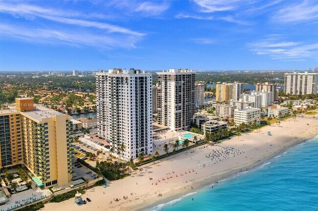 Building Photo - 2301 S Ocean Dr