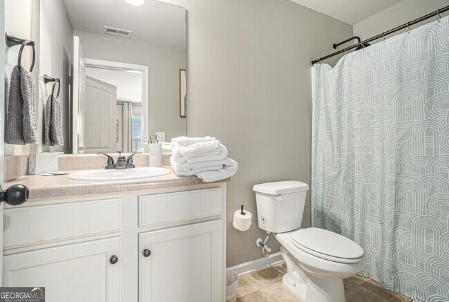 Building Photo - 2464 Bayrose Cir