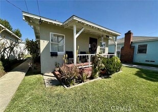 Building Photo - 3927 S Flower Dr