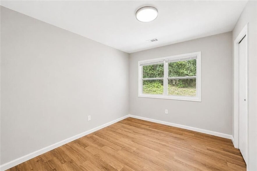 Building Photo - 1639 Bridgeport Dr NW
