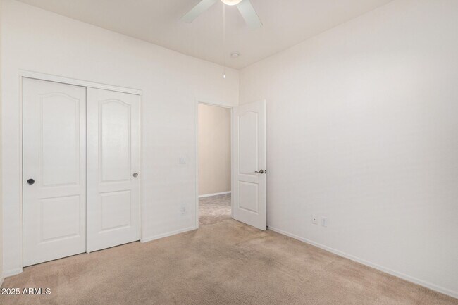 Building Photo - 44087 Granite Dr