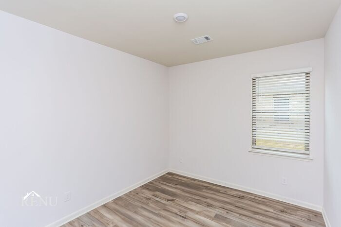 Building Photo - 1101 Wheatfield Ln