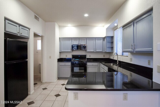 Building Photo - 5237 E Calle Vista De Colores