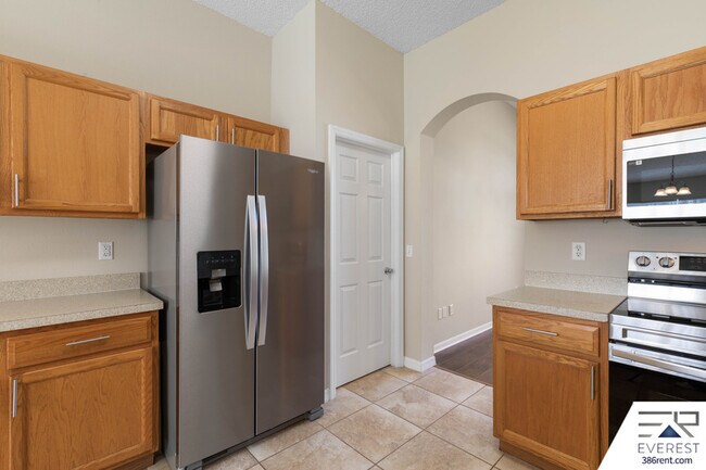 Building Photo - 32 Pierce Ln