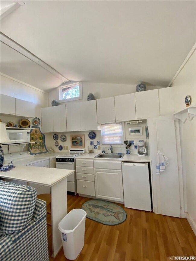 Building Photo - 315 Galveston Dr