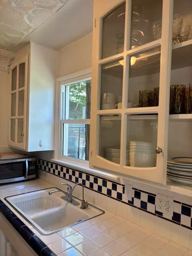 Building Photo - Vintage 5 bedroom Home with Three Car Garage