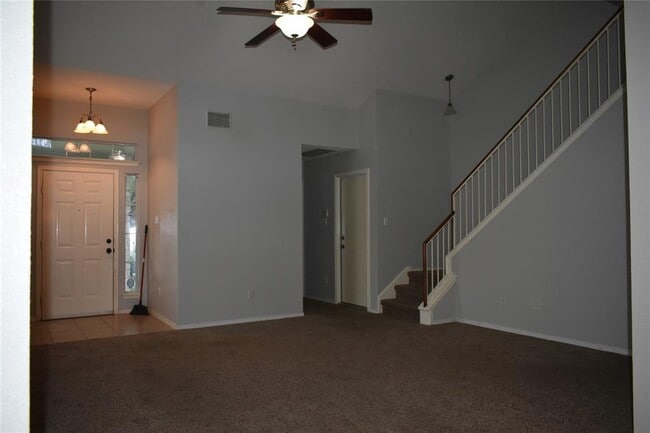 Building Photo - 504 Woodsorrel Way