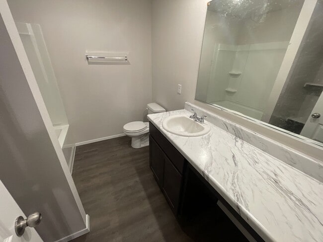Building Photo - *Pre-leasing* Three Bedroom | Two Bath Hom...