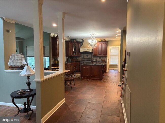 Building Photo - 1066 Northfalls Ct