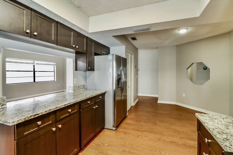 Building Photo - 8030 Gabriel Dr