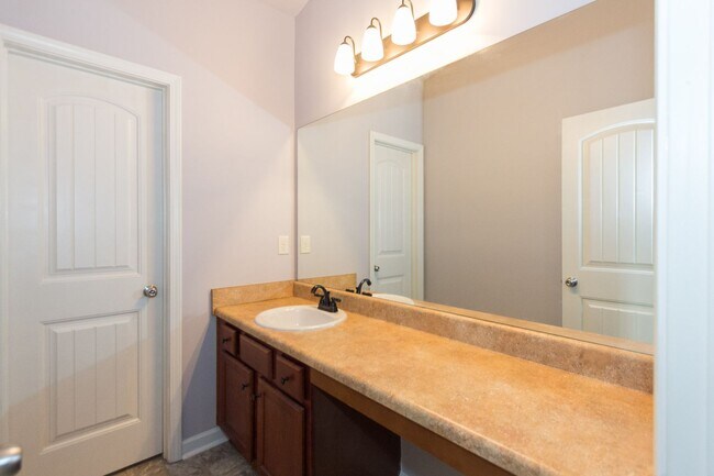 Building Photo - COMING SOON- Beautiful 4-Bedroom Home in L...