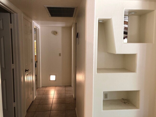 Building Photo - Lovely Long Term Unfurnished Home in 45+ Active Adult Resort Community of Leisure World