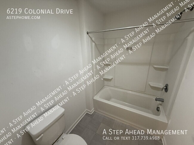 Building Photo - 6219 Colonial Dr