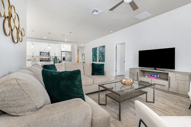 Building Photo - 448 St Andre Blvd