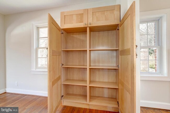 Building Photo - 4607 N Carlin Springs Rd