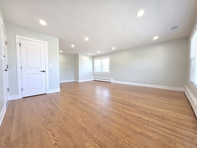 Building Photo - 315 W Prospect Ave