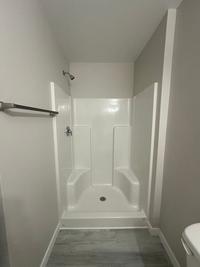 Building Photo - NEW LOWER PRICE~~~Brand New & Adorable 2 Bedroom, 2 Bathroom Unit in Saint Anthony!