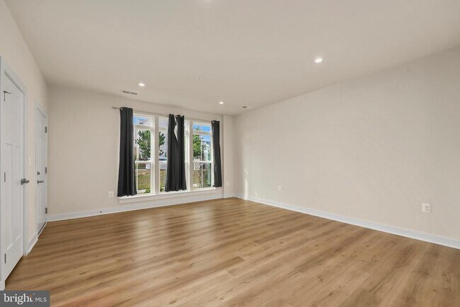 Building Photo - 1733 Dunnington Pl