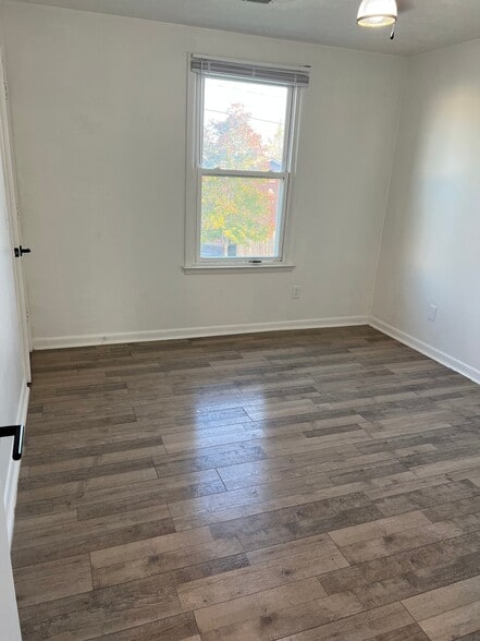 Building Photo - 1008 Hickory Hill Ln