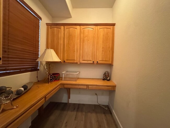 Building Photo - 3111 Esmeralda Dr