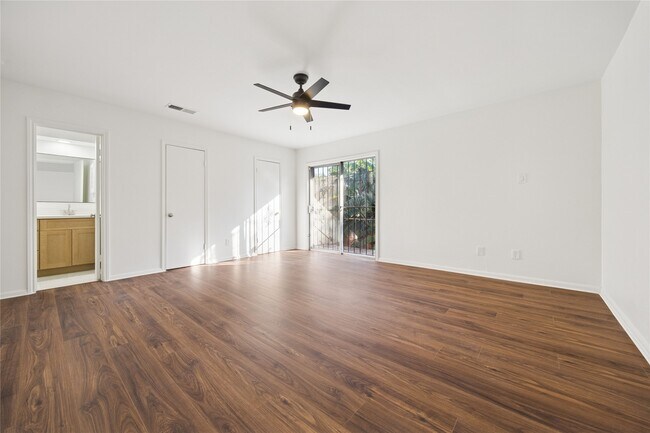 Building Photo - 705 Harold St