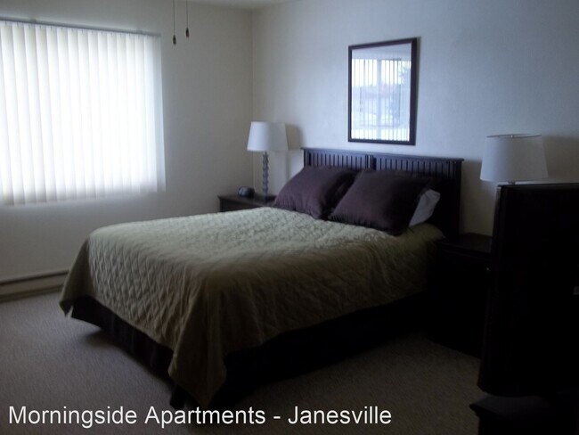 Building Photo - 3202-3216 Midvale Dr