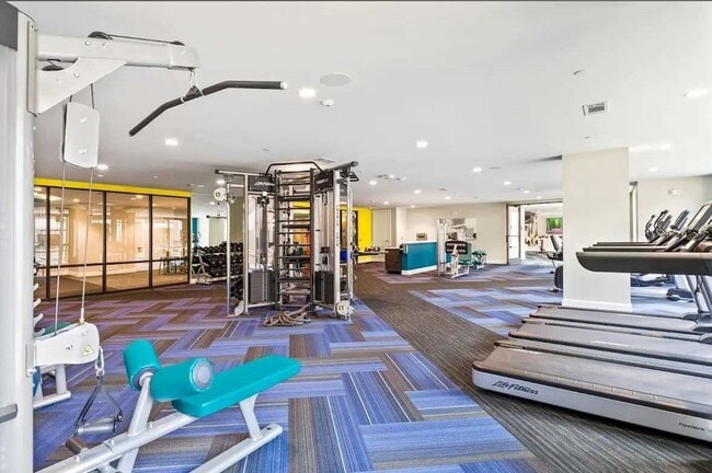 Building Photo - 7204 Town Center Blvd Blvd