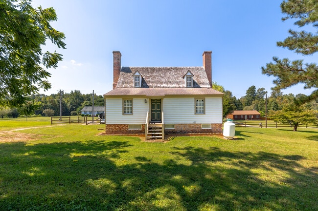 Building Photo - 11826 Colonial Trail W